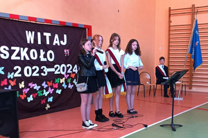 Uroczysta inauguracja roku szkolnego 2023/2024 w Krzycku Wielkim