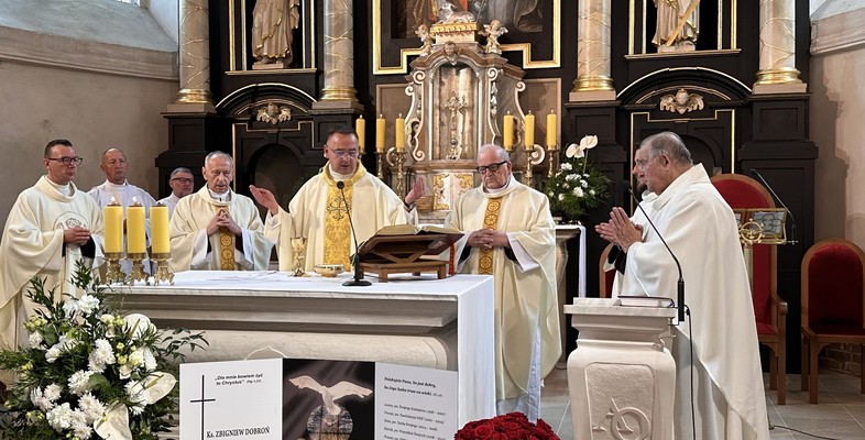 Włoszakowicki proboszcz obchodził Srebrny Jubileusz święceń kapłańskich  
